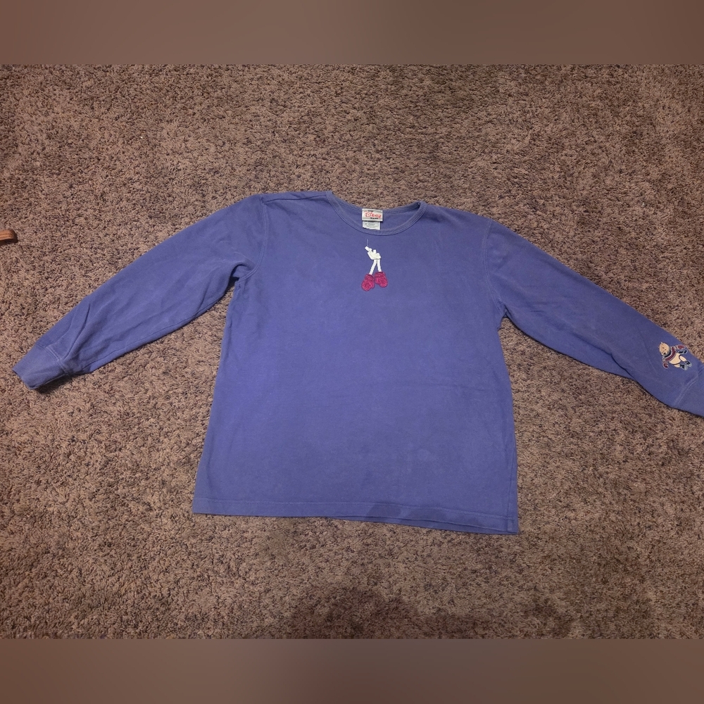 Vintage Long Sleeved Winnie The Pooh Holiday Design